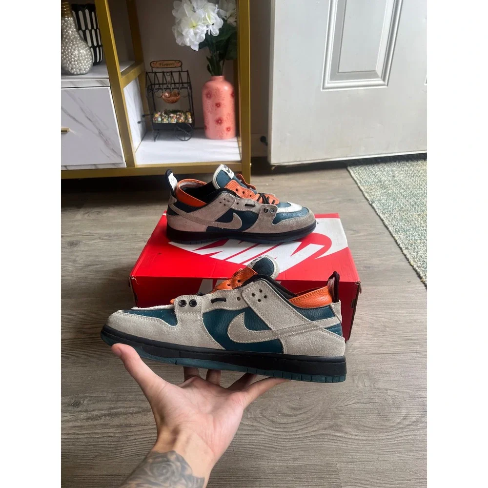 Nike SB Low x Jordan Men's Deconstructed Design Orange Green Size 9.5